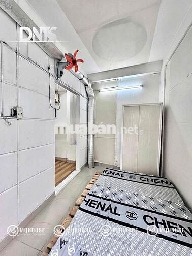 Cho thuê gấp căn hộ giá siêu rẻ vị trí trung tâm quận 3 liền kề quận 1