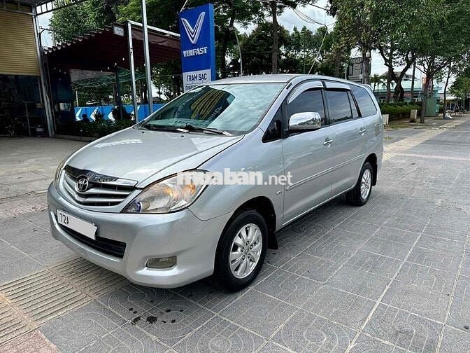 Toyota Innova 2009 G - 140000 km