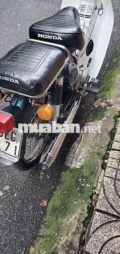 Cần bán xe cúp 50cc xe đẹp máy ngon gtdd
