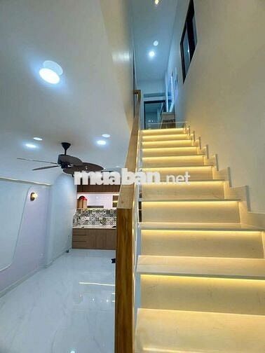 Nhà Mới 2 Tầng Quận 11 Ông Ích Khiêm 4m×6m Sát Bên Đầm Sen