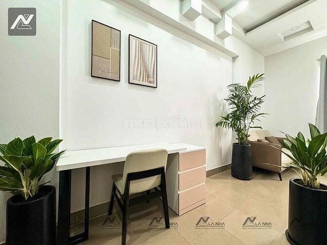 Full nội thất. Phòng không gian. Trống sẵn. Ko phí DV