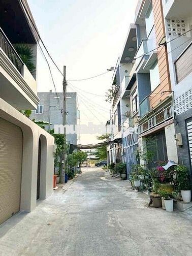 Bán nhà mới xây ngay Cây Keo Tam Phú 93m2 full thổ cư 8.9TỶ TL