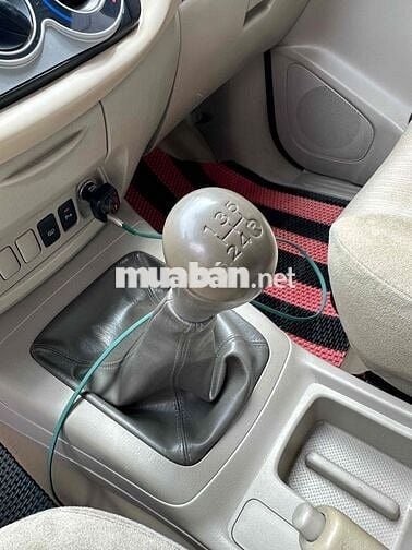 Toyota Innova 2009 G - 140000 km
