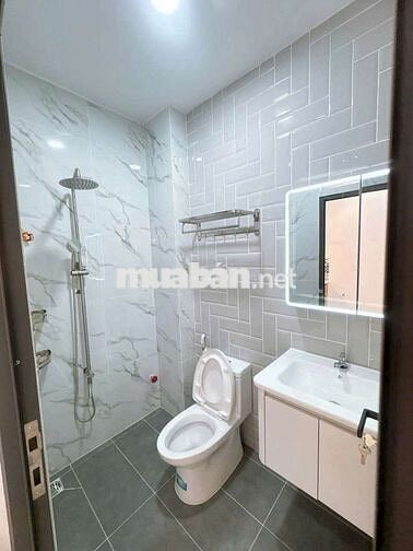 Nhà Mới 2 Tầng Quận 11 Ông Ích Khiêm 4m×6m Sát Bên Đầm Sen