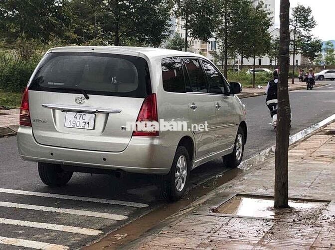 Toyota Innova 2006 G - 188 km
