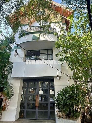 Cho thuê nguyên căn Villa Tân cổ điển, gần mặt tiền Quang Trung p10 GV