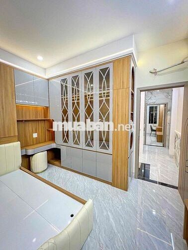 nhà bán hẽm xe hoi hoang quoc viet