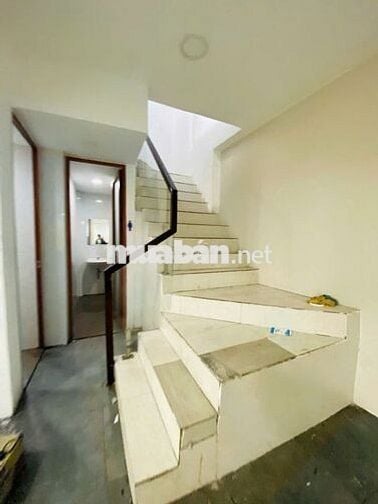 🏢 Cho thuê nhà Trần Quang Diệu, Q3 | DT 15x18m, trệt2lầu, giá 130tr 💼✨