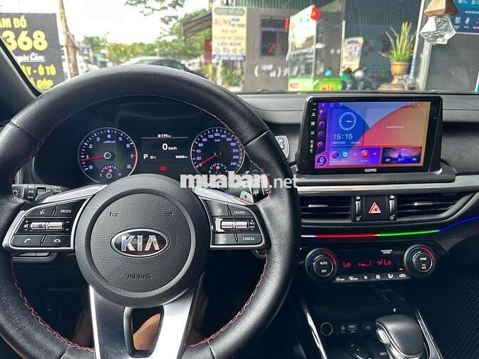 Kia Cerato 2019 2.0 AT Premium - 94000 km