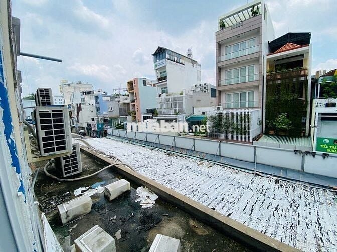 🏢 Cho thuê nhà Trần Quang Diệu, Q3 | DT 15x18m, trệt2lầu, giá 130tr 💼✨
