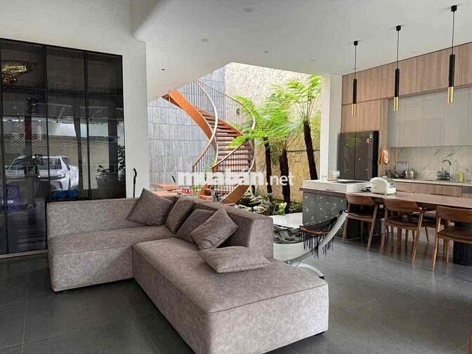 Siêu phẩm 270m2 đường 8m 5PN lớn ngay QL13 biệt thự xịn xò
