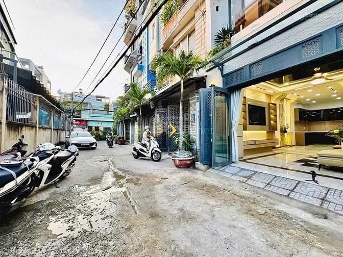 Phân khúc đầu tư dưới 3 tỷ. Nhà 63m2 hẻm oto ngay Q1 cho thuê 20tr/th
