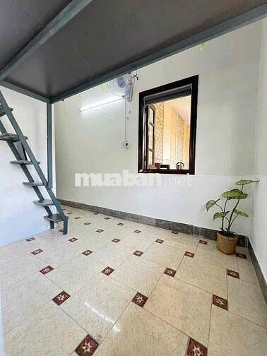 CHO THUÊ DUPLEX CỬA SỔ TRỜI NẰM NGAY TRUNG TÂM QUẬN 3