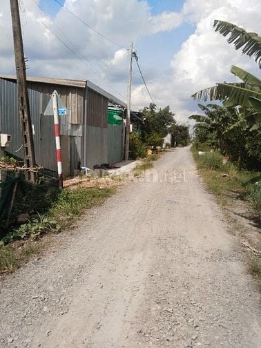 Cho thuê kho xưởng mặt tiền kênh trung ương xã tân thới nhì hóc môn