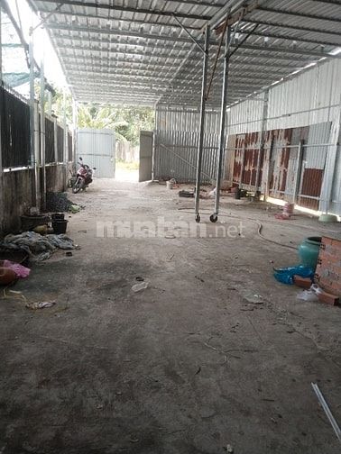 Cho thuê kho xưởng mặt tiền kênh trung ương xã tân thới nhì hóc môn