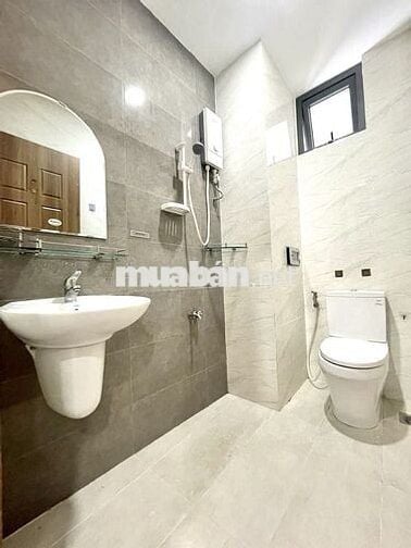 CĂN HỘ Y HÌNH 100% THANG MÁY, BẢO VỆ AN NINH HUỲNH TẤN PHÁT QUẬN 7