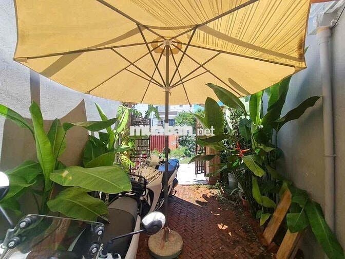 Cho Thuê Nhà Có Sân Rộng 2 Mặt Tiền Đường Hồ Nghinh, Sơn Trà, ĐN