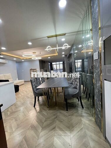 Cho thuê Giai Việt 54 Tạ Quang Bửu P5 Q8 DT 115m2, 2PN, 2WC, Giá15tr