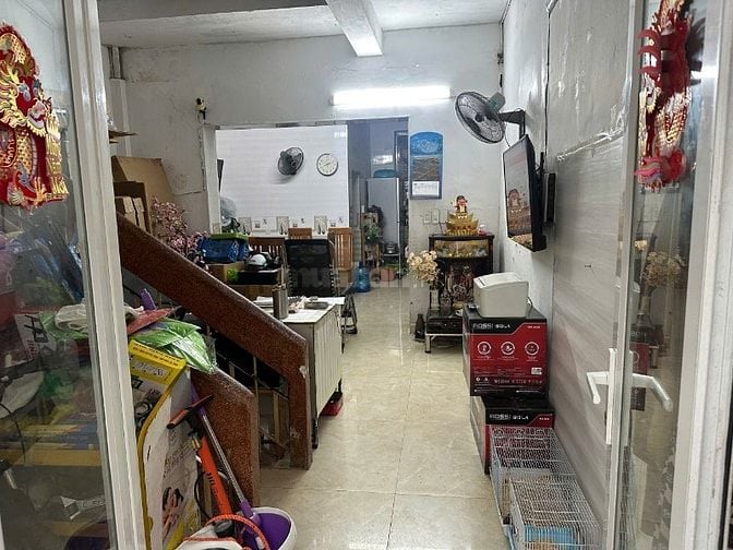 Cho thuê nhà tầng 1 mặt đường số 6 phố Hồ Sen, Lê Chân, Hải Phòng