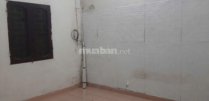 Chính chủ cho thuê nhà cấp 4 làm kho chứa hàng (Kết hợp với người ở. 