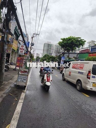 Cho thuê Nữa Mặt Bằng mặt tiền Lê Văn Lương