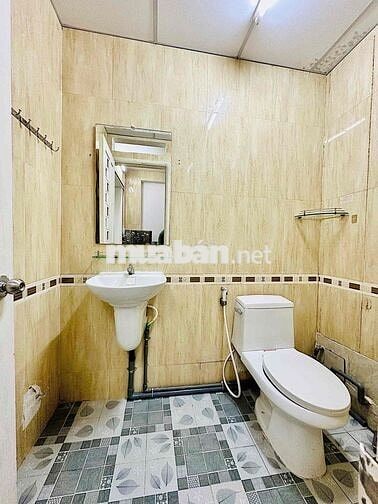 CHO THUÊ CĂN HỘ FULL NỘI THẤT GẦN CHỢ HOÀ HƯNG , CV LÊ THỊ RIÊNG Q10