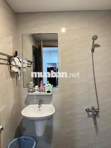 CHO THUÊ GẤP CĂN 42M2 FULL NỘI THẤT, CÓ HỒ BƠI, CÔNG VIÊN, GYM … FREE