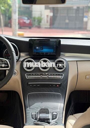 Mercedes Benz C200 Facelift model 2019