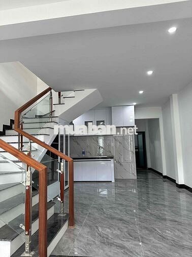 CÒN CĂN GIÁ THẤP NHÀ ĐẸP MỚI XÂY DŨNG SĨ THANH KHÊ