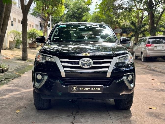 Fortuner 2.4 MT 2019 Đã đi 71,000km - Xe đẹp nguyên bản từng con ốc