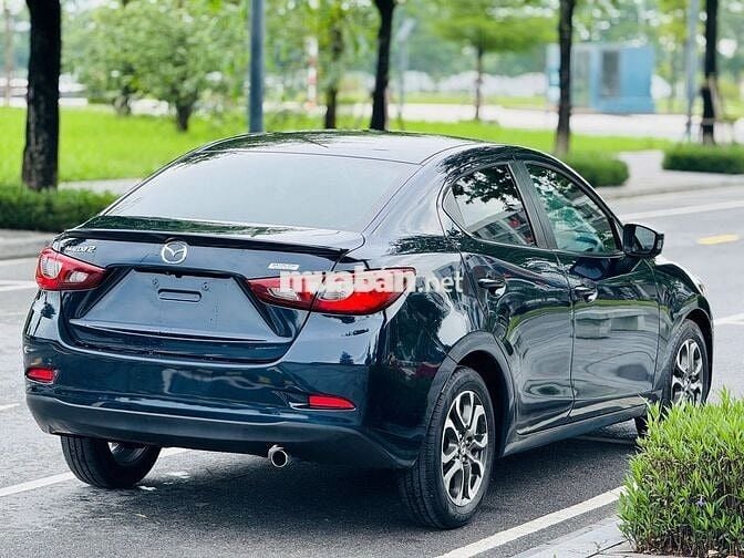 Mazda 2 2018 1.5 luxury tên tư nhân
