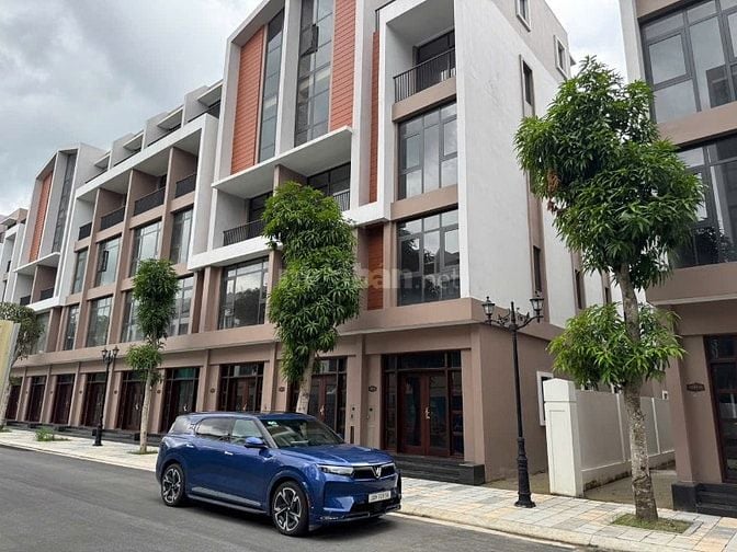 Bán Nhà LIền Kề Ánh Dương AD19 -  DT 64m2, MT4m , 5 tầng, GIá 9,7 tỷ