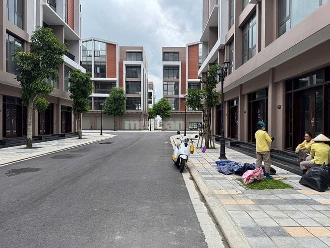 Bán Nhà LIền Kề Ánh Dương AD19 -  DT 64m2, MT4m , 5 tầng, GIá 9,7 tỷ