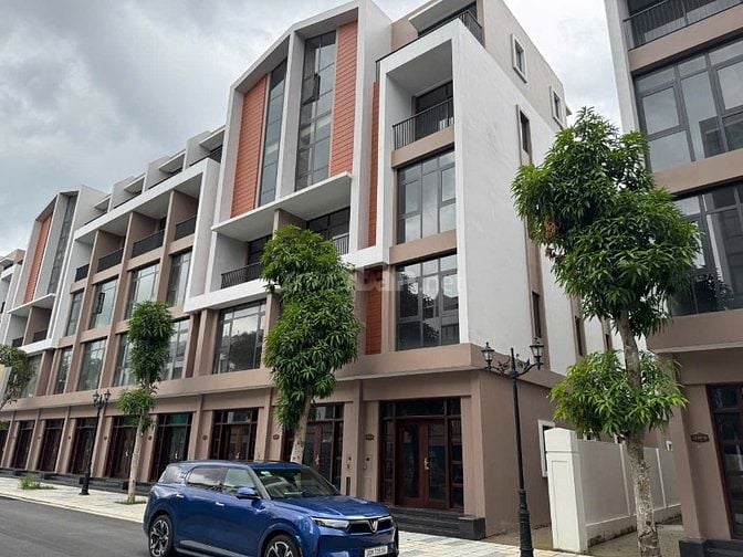 Bán Nhà LIền Kề Ánh Dương AD19 -  DT 64m2, MT4m , 5 tầng, GIá 9,7 tỷ