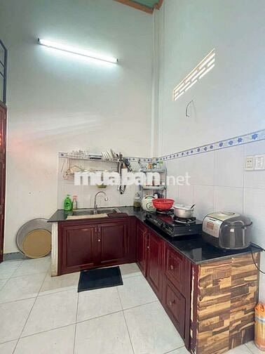 Cần bán nhà nn c4 hẻm triệu quang phục_phường thành nhất.