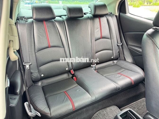 Mazda 2 2018 1.5 luxury tên tư nhân