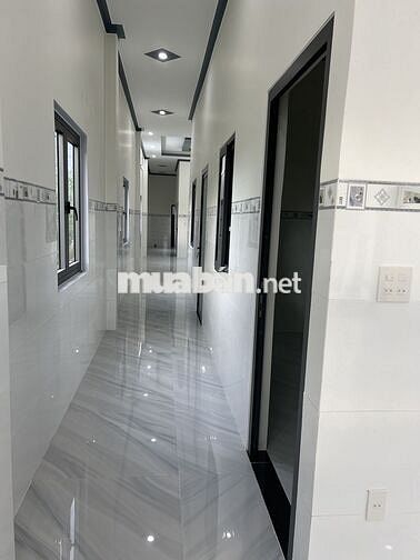 CHUYỂN NHÀ SÀI GÒN CẦN BÁN NHÀ MỚI XÂY 180M2 CHỈ NHỈN 1 TỶ