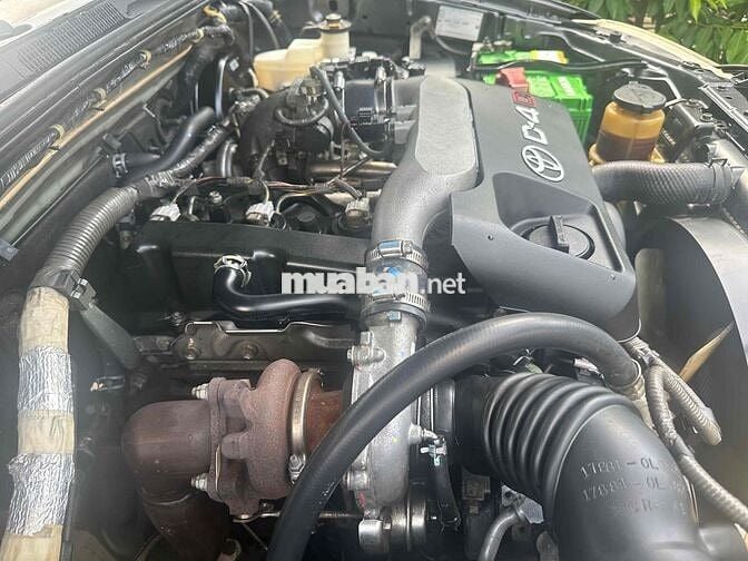 Toyota Fortuner 2.5G MT 2011 - 136000km