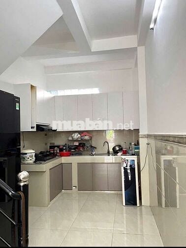 Cho thuê nhà nguyên căn 1 trệt 1 lầu, dt 60m2 2pn,2wc. Full nội thất