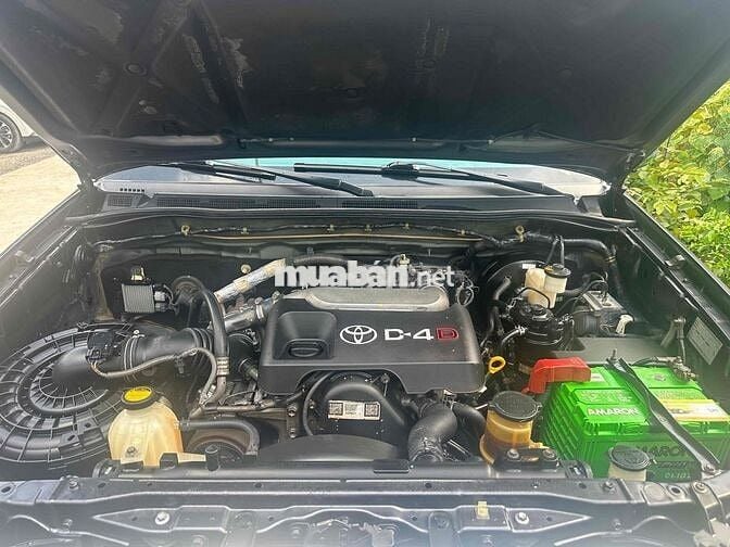 Toyota Fortuner 2.5G MT 2011 - 136000km