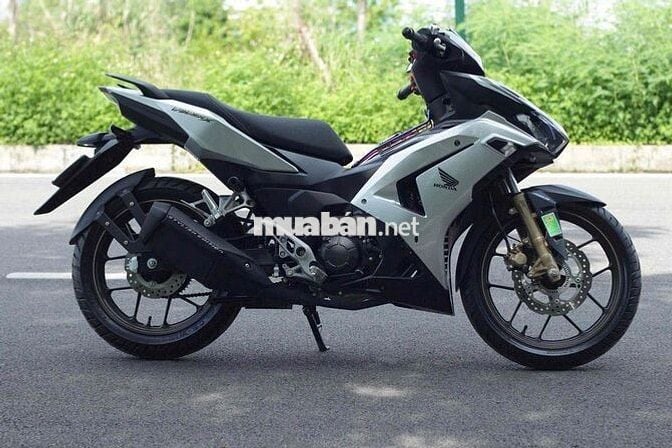 bán winnenr V4 đời 2025, có phanh abs, htro góp 0d