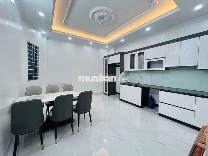 OTO, KINH DOANH ĐỖ CỬA TRÊN ĐƯỜNG CỔ NHUẾ CẦN BÁN GẤP