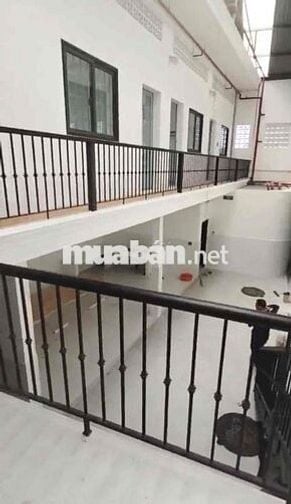 cho thuê kho xưởng ngay kcn vĩnh lộc quận Bình Tân DT 3500m2 300tr pcc