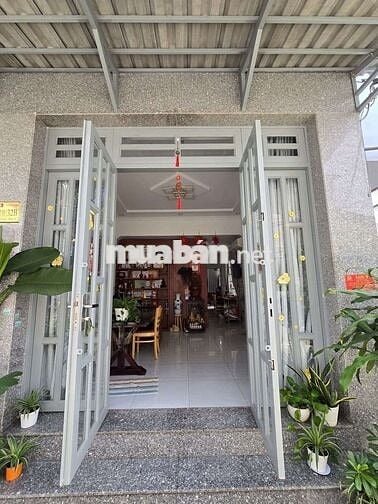 NHÀ 1 LẦU 56M2 - 2 PHÒNG NGỦ - HẺM 61 PHẠM HÙNG