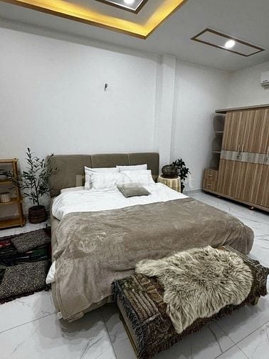 Nhà Võ Oanh, 5,89 tỷ, 82m2, SHR, mặt tiền kinh doanh tốt.