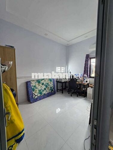 NHÀ 1 LẦU 56M2 - 2 PHÒNG NGỦ - HẺM 61 PHẠM HÙNG