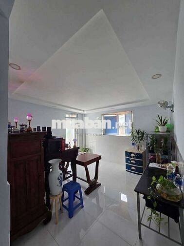 NHÀ 1 LẦU 56M2 - 2 PHÒNG NGỦ - HẺM 61 PHẠM HÙNG