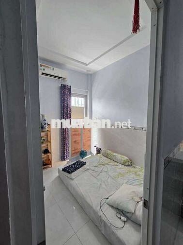 NHÀ 1 LẦU 56M2 - 2 PHÒNG NGỦ - HẺM 61 PHẠM HÙNG