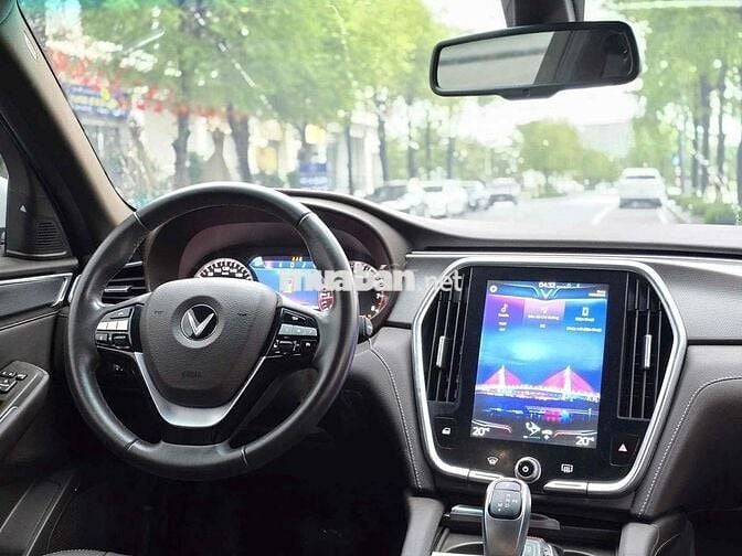 VinFast Lux A2.0 PLUS 2022 - 20000 km