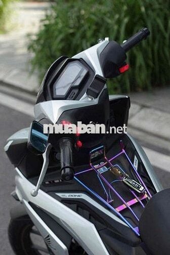 bán winnenr V4 đời 2025, có phanh abs, htro góp 0d